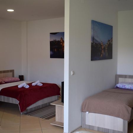River Harmony Apartment Mostar Exteriör bild